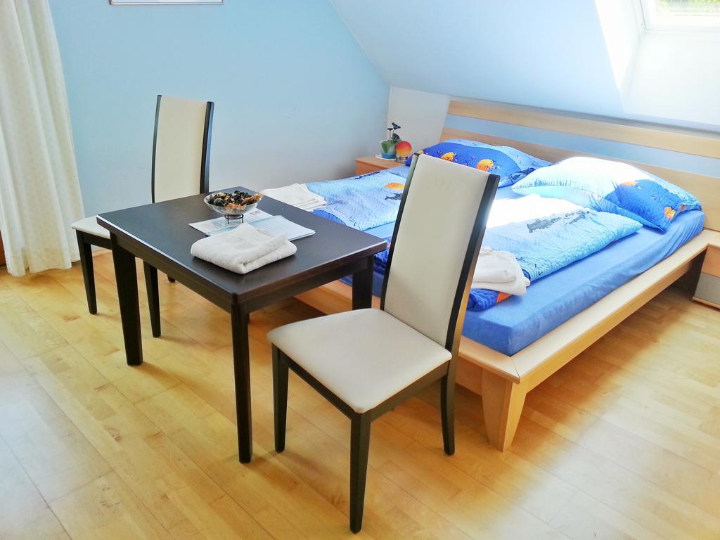 Gastehaus Zur Schonen Aussicht Bed and Breakfast Spitz an der Donau Habitación foto
